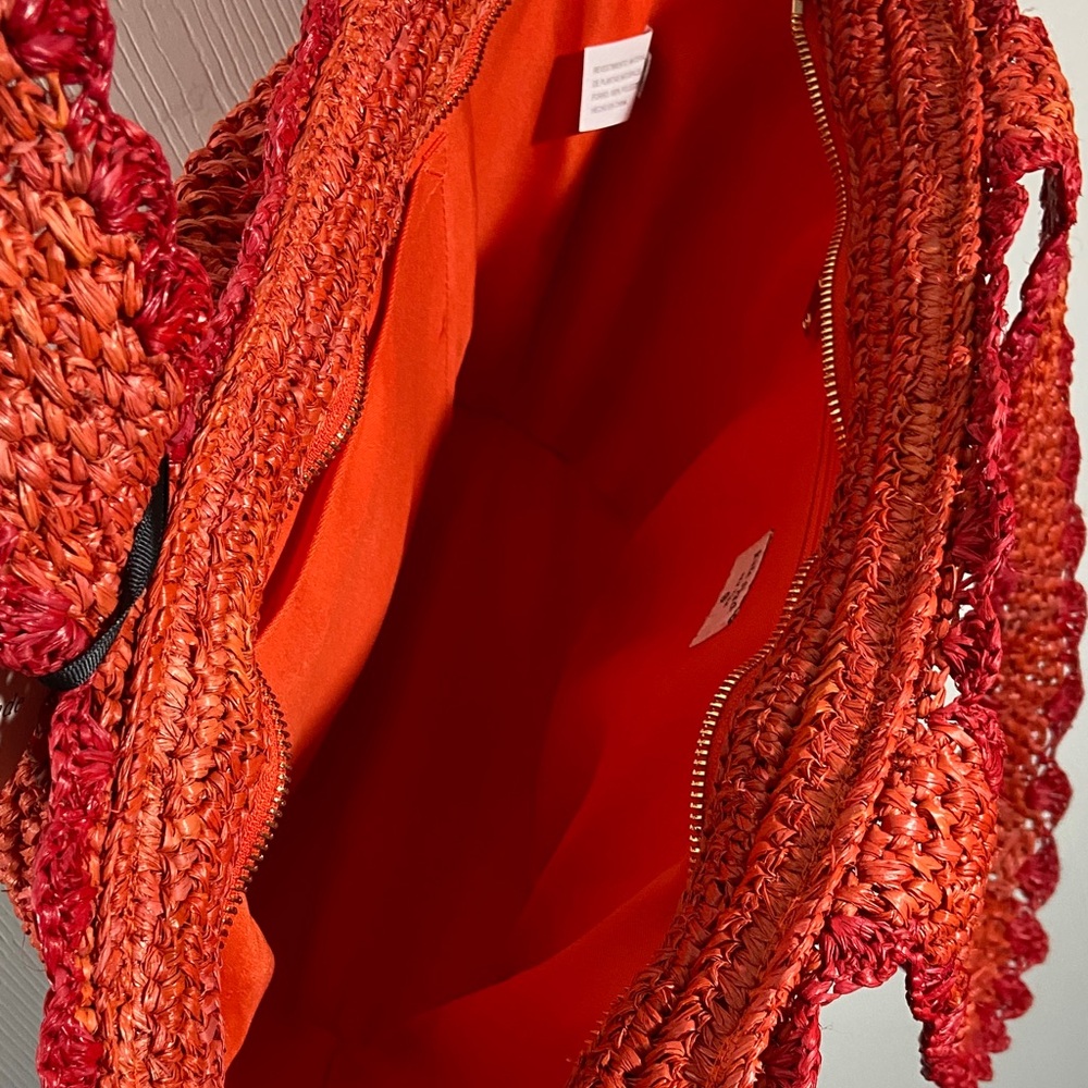 Chic Red Woven Tote Bag - Picture 7 of 11